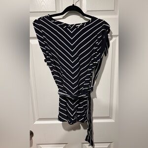 The loft size large sleeveless blouse